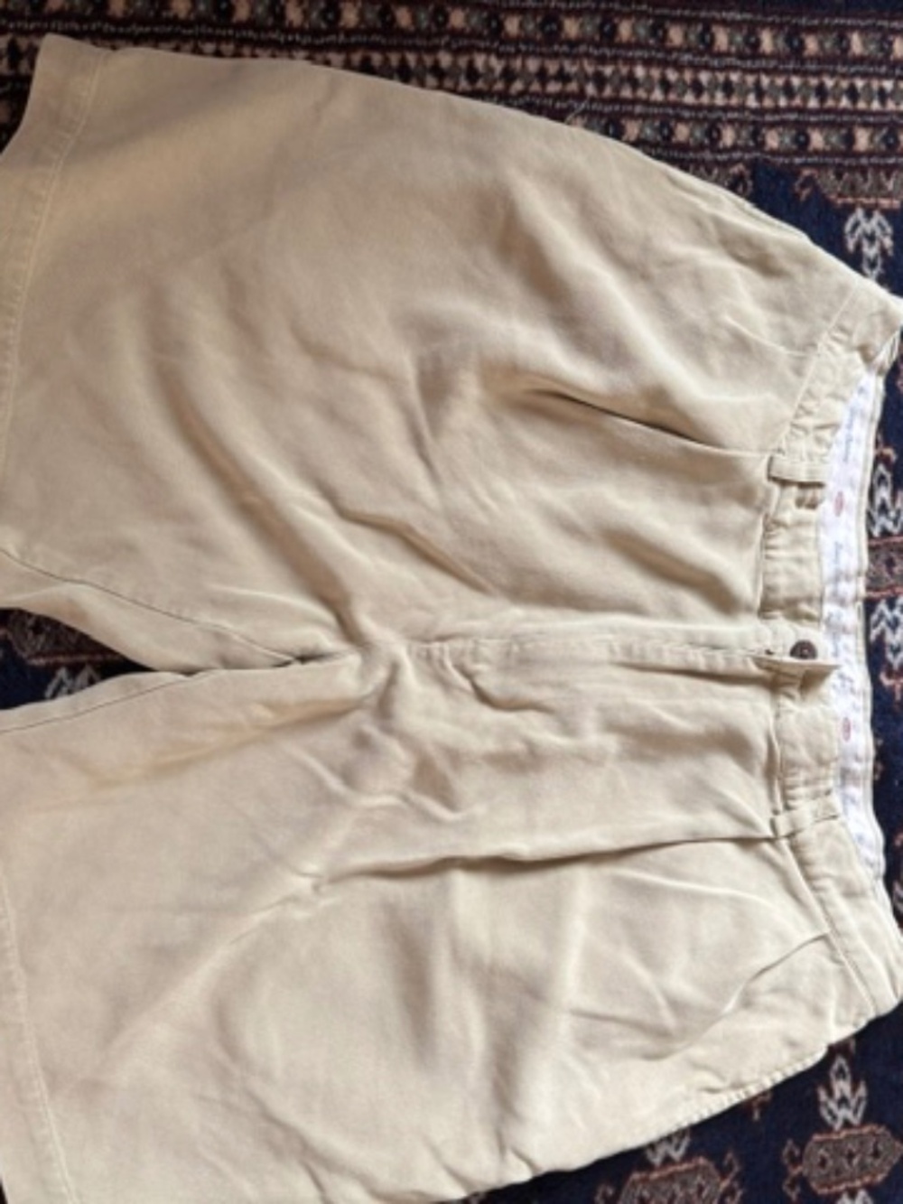 Tommy Bahamas silk beige size 38 shorts excellent